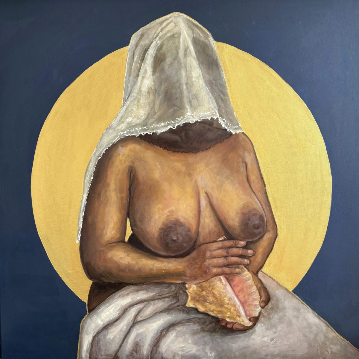 Peinture de Jessica Lundi-Léandre intitulée Nègès Mawon. Une femme noire seins nus, un voile fin couvrant son visage tenant du pain à la main.